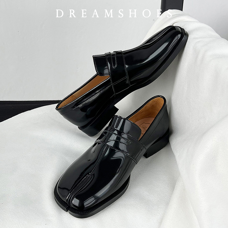 Tabi Shoes Slip On Loafer for  - огляд і ціна Suede Loafers Men